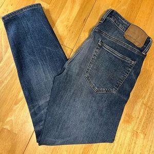 American Eagle 29x30 Athletic Straight cut Jeans